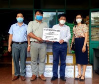 Công đoàn Sở Xây dựng ủng hộ nhu yếu phẩm hỗ trợ người dân trong tỉnh bị ảnh hưởng do dịch Covd-19