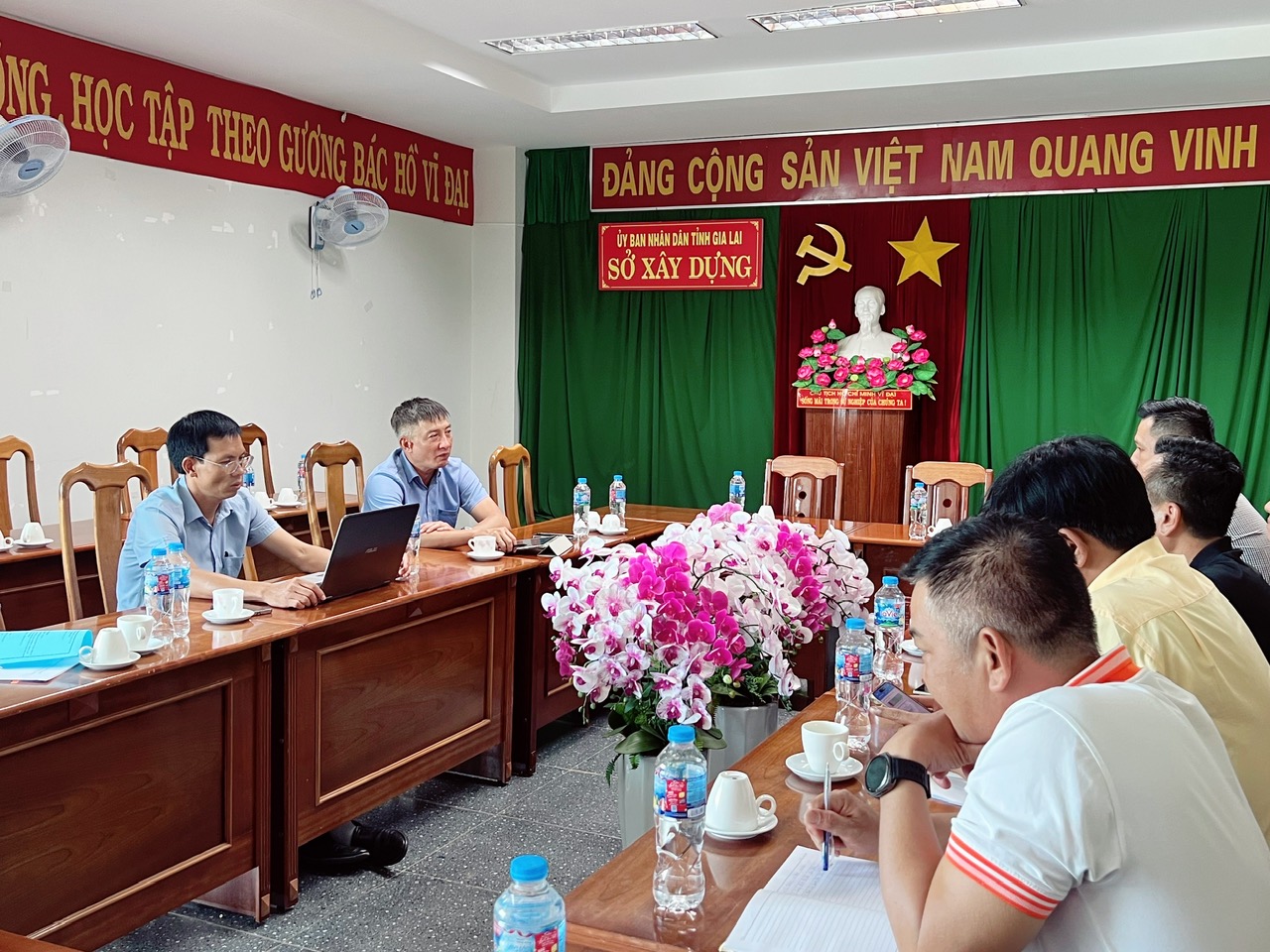 LÀM VIỆC VỀ CÔNG TÁC ĐẢM BẢO PHỤC VỤ NĂM DU LỊCH QUỐC GIA - GIA LAI 2026 VÀ DỊP LỄ 30/4&01/5/2026 ĐỐI VỚI CÁC ĐƠN VỊ VẬN TẢI KHU VỰC PHÍA TÂY GIA LAI